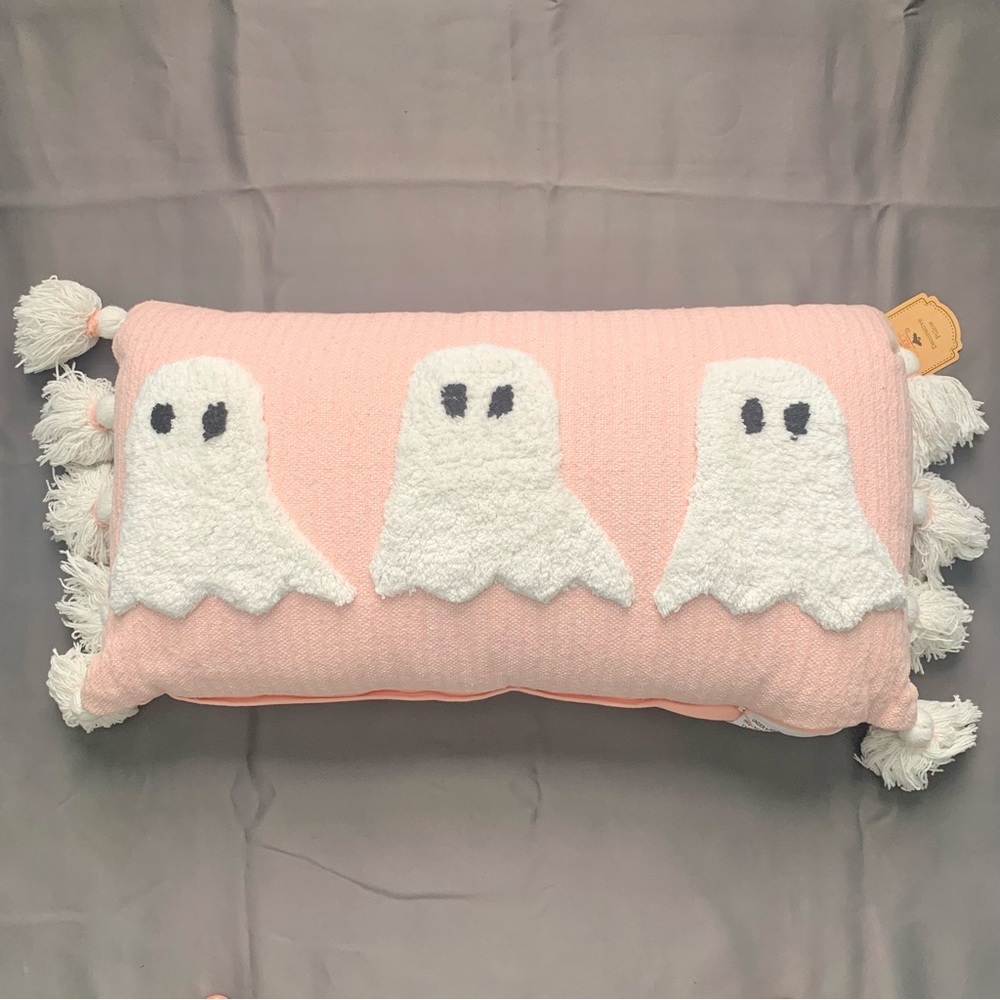 *NEW* Sweet Street Pink Ghosts Pillow
